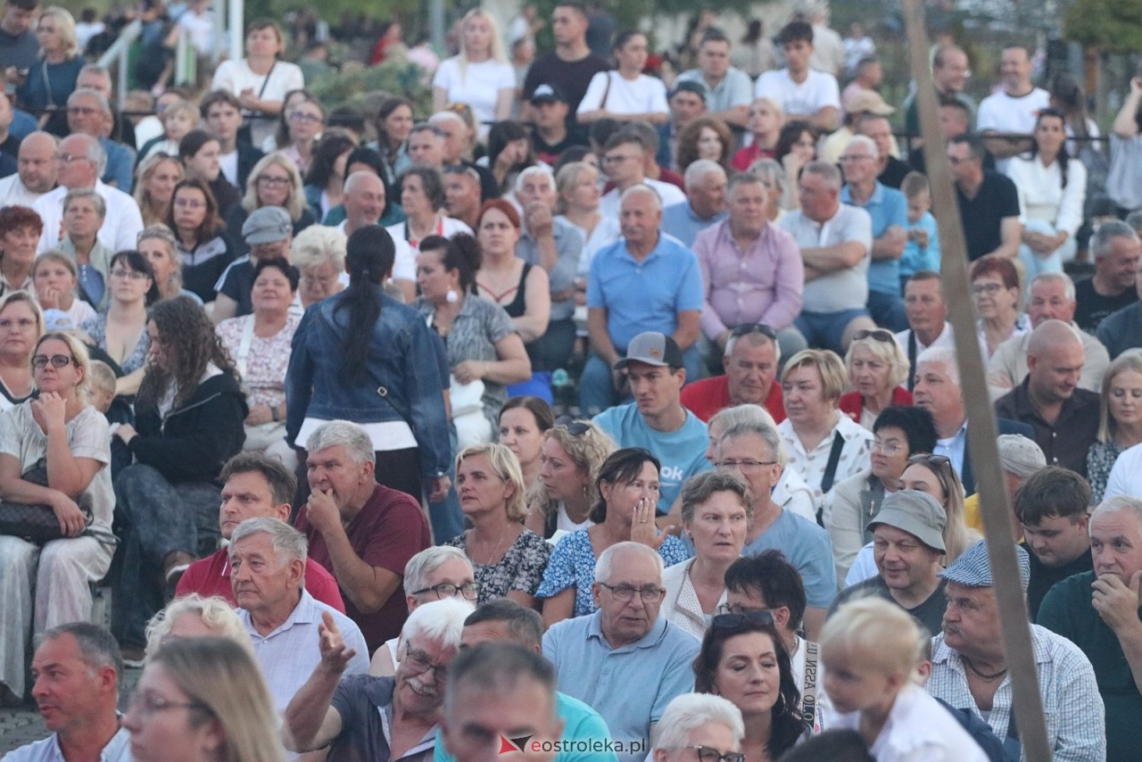Miodobranie Kurpiowskie 2026 - Abba Show, Viki Gabor, GolecUOrkiestra [30.08.2026] - zdjęcie #44 - eOstroleka.pl