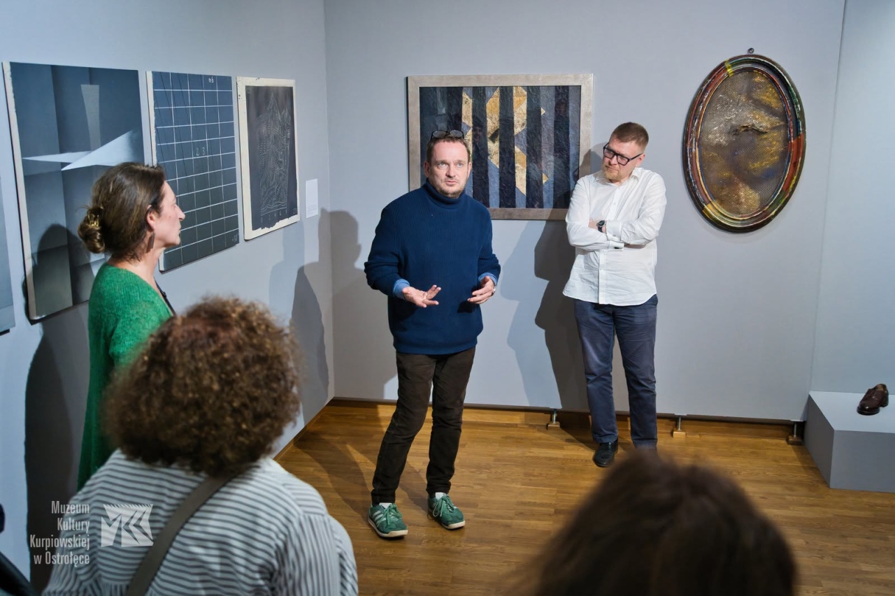 Finisaż wyjątkowej wystawy w Muzeum Kultury Kurpiowskiej. Prawie 900 odwiedzających! [31.08.2026] - zdjęcie #2 - eOstroleka.pl