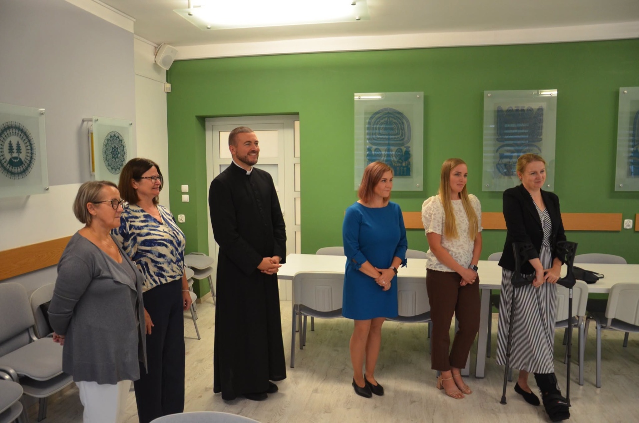 Kolejni nauczyciele z awansem w gminie Kadzidło. Odebrali akty mianowania [31.08.2026] - zdjęcie #9 - eOstroleka.pl