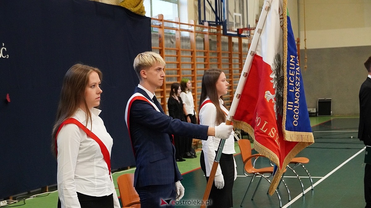 Rozpoczęcie roku szkolnego 2026/27 w III LO w Ostrołęce [01.09.2026] - zdjęcie #31 - eOstroleka.pl
