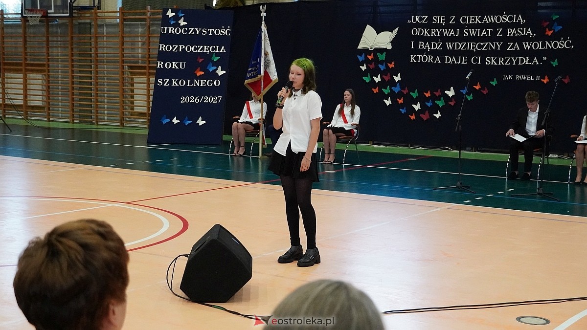 Rozpoczęcie roku szkolnego 2026/27 w III LO w Ostrołęce [01.09.2026] - zdjęcie #18 - eOstroleka.pl