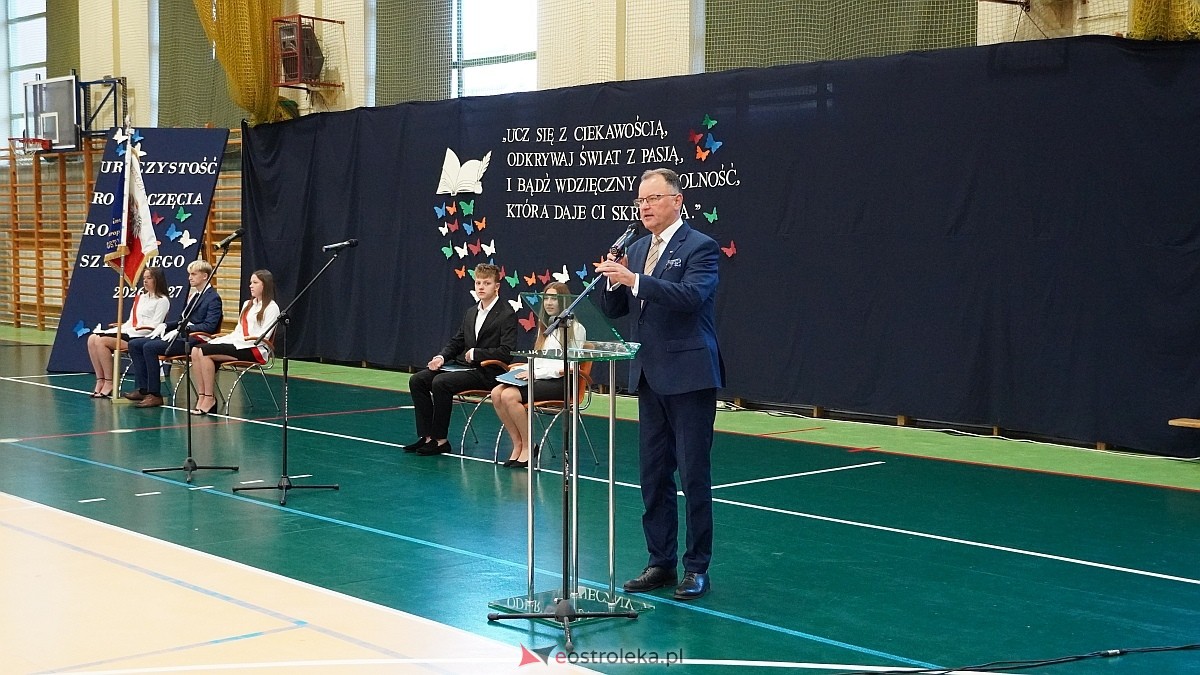 Rozpoczęcie roku szkolnego 2026/27 w III LO w Ostrołęce [01.09.2026] - zdjęcie #11 - eOstroleka.pl