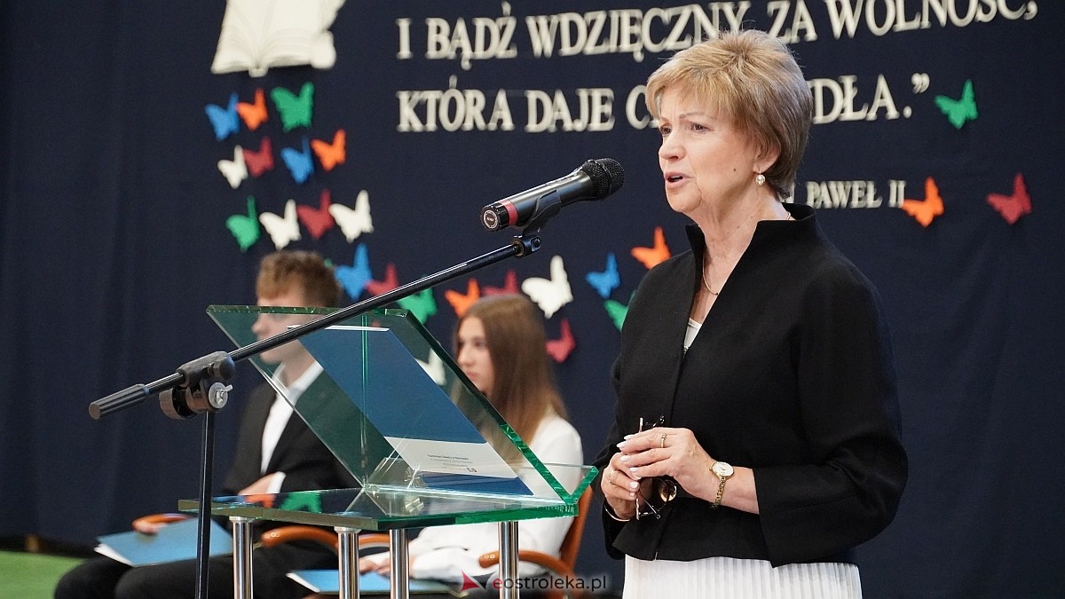 Rozpoczęcie roku szkolnego 2026/27 w III LO w Ostrołęce [01.09.2026] - zdjęcie #9 - eOstroleka.pl