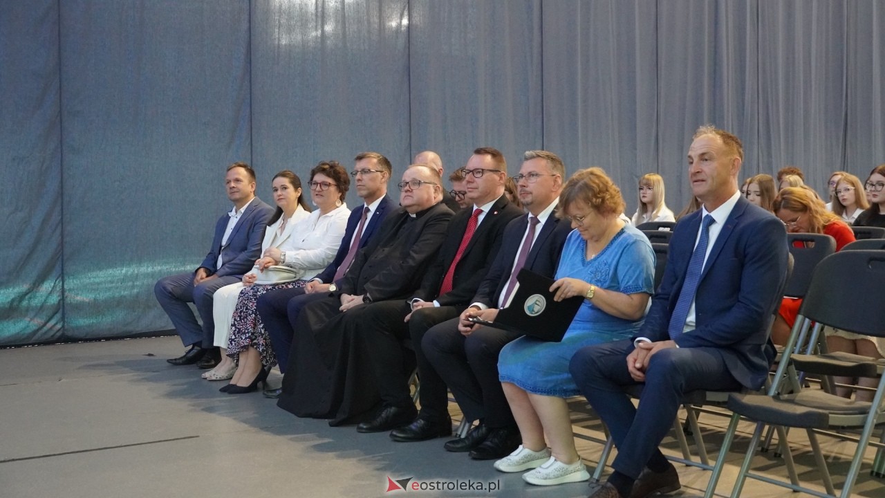 Rozpoczęcia roku szkolnego 2026/2027 w I LO w Ostrołęce [01.09.2026] - zdjęcie #73 - eOstroleka.pl