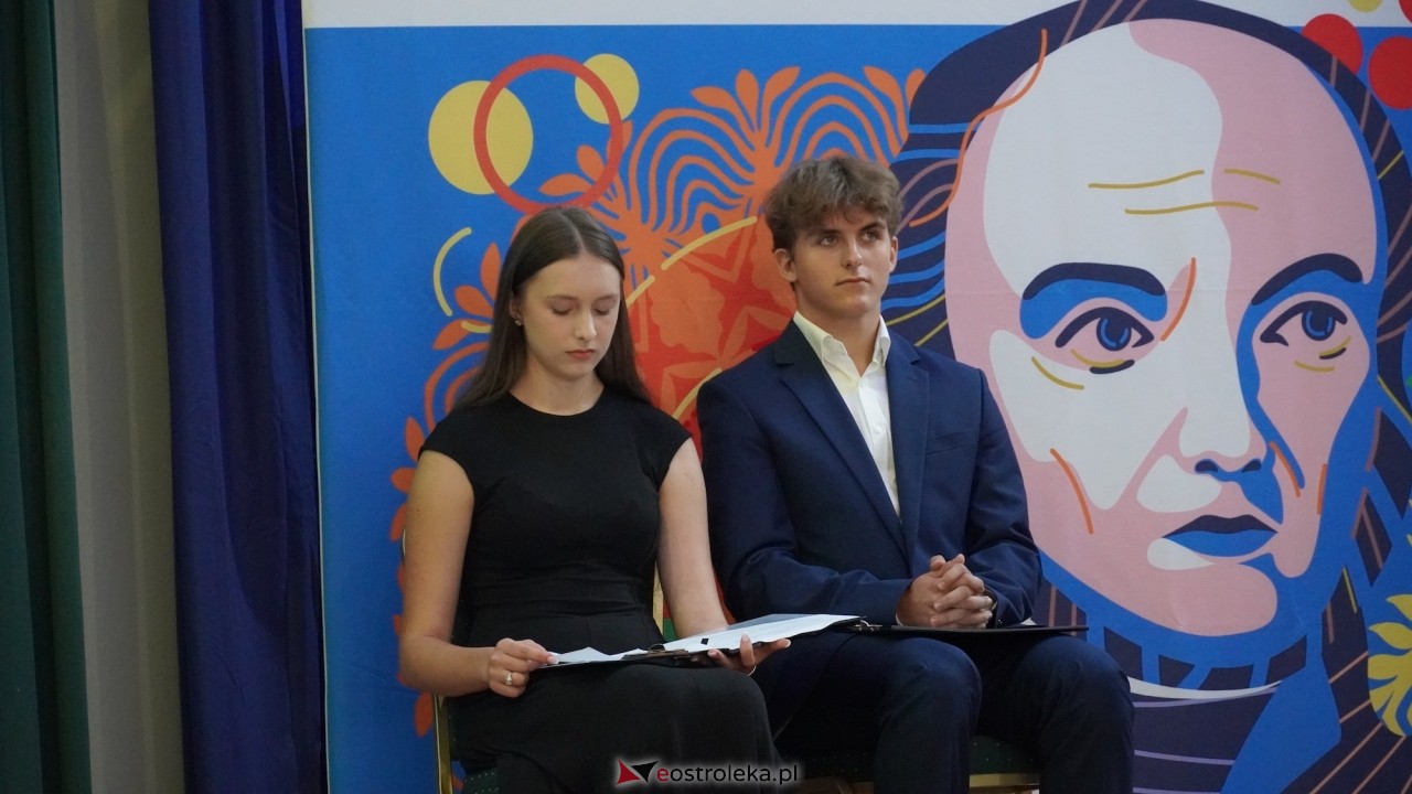 Rozpoczęcia roku szkolnego 2026/2027 w I LO w Ostrołęce [01.09.2026] - zdjęcie #60 - eOstroleka.pl