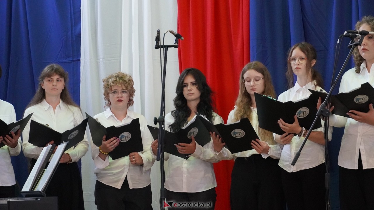 Rozpoczęcia roku szkolnego 2026/2027 w I LO w Ostrołęce [01.09.2026] - zdjęcie #58 - eOstroleka.pl