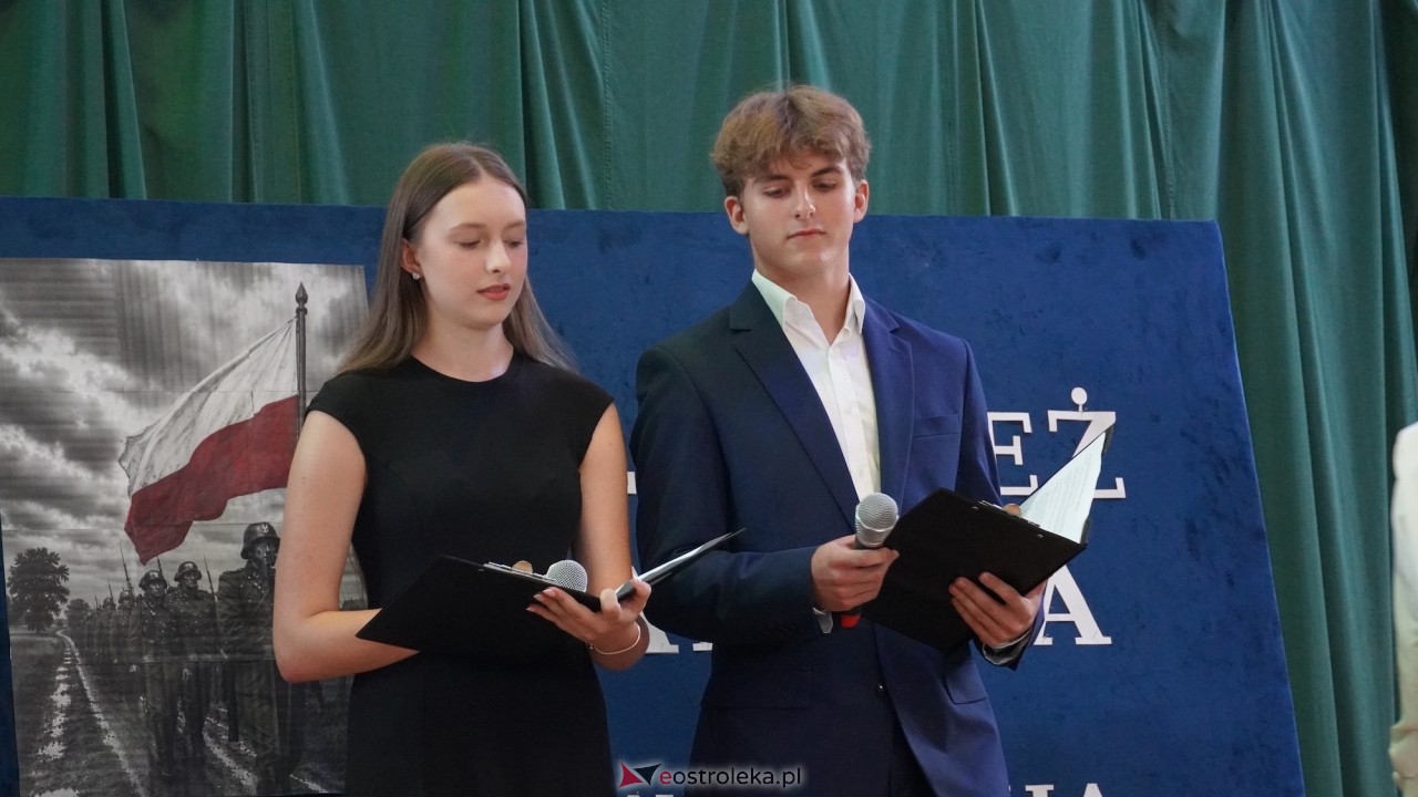 Rozpoczęcia roku szkolnego 2026/2027 w I LO w Ostrołęce [01.09.2026] - zdjęcie #39 - eOstroleka.pl