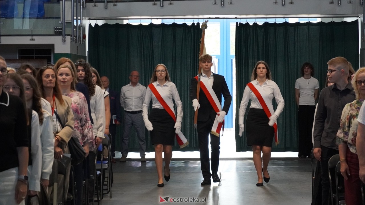 Rozpoczęcia roku szkolnego 2026/2027 w I LO w Ostrołęce [01.09.2026] - zdjęcie #38 - eOstroleka.pl
