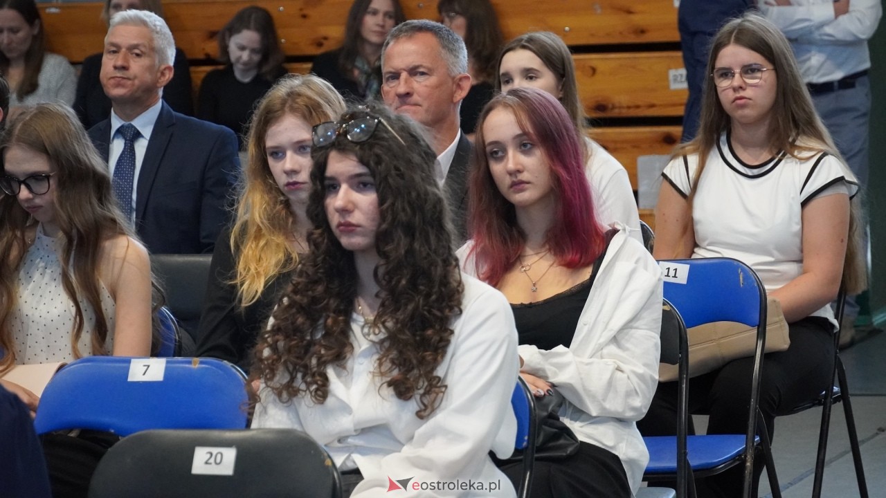 Rozpoczęcia roku szkolnego 2026/2027 w I LO w Ostrołęce [01.09.2026] - zdjęcie #6 - eOstroleka.pl