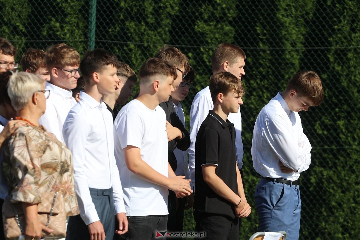 Rozpoczęcie roku szkolnego 2026/27 w ZSZ 1 w Ostrołęce [1.09.2026] - zdjęcie #88 - eOstroleka.pl