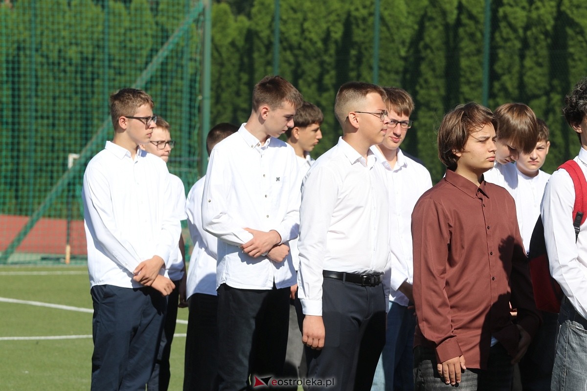 Rozpoczęcie roku szkolnego 2026/27 w ZSZ 1 w Ostrołęce [1.09.2026] - zdjęcie #81 - eOstroleka.pl