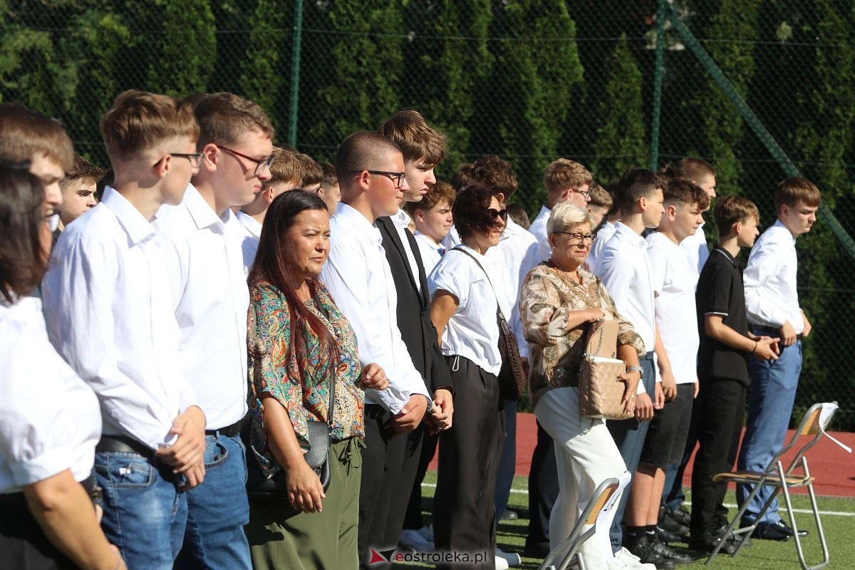 Rozpoczęcie roku szkolnego 2026/27 w ZSZ 1 w Ostrołęce [1.09.2026] - zdjęcie #63 - eOstroleka.pl