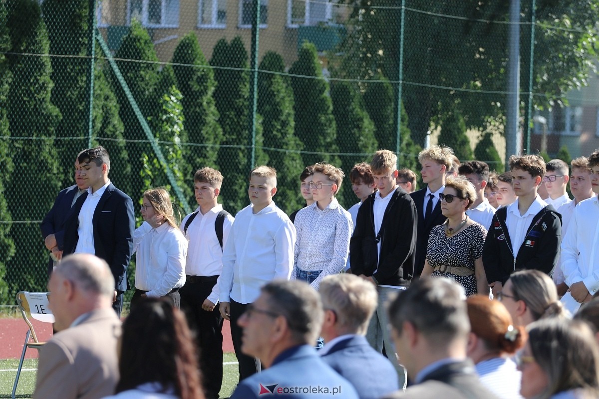 Rozpoczęcie roku szkolnego 2026/27 w ZSZ 1 w Ostrołęce [1.09.2026] - zdjęcie #62 - eOstroleka.pl