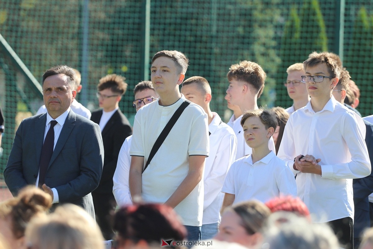 Rozpoczęcie roku szkolnego 2026/27 w ZSZ 1 w Ostrołęce [1.09.2026] - zdjęcie #54 - eOstroleka.pl