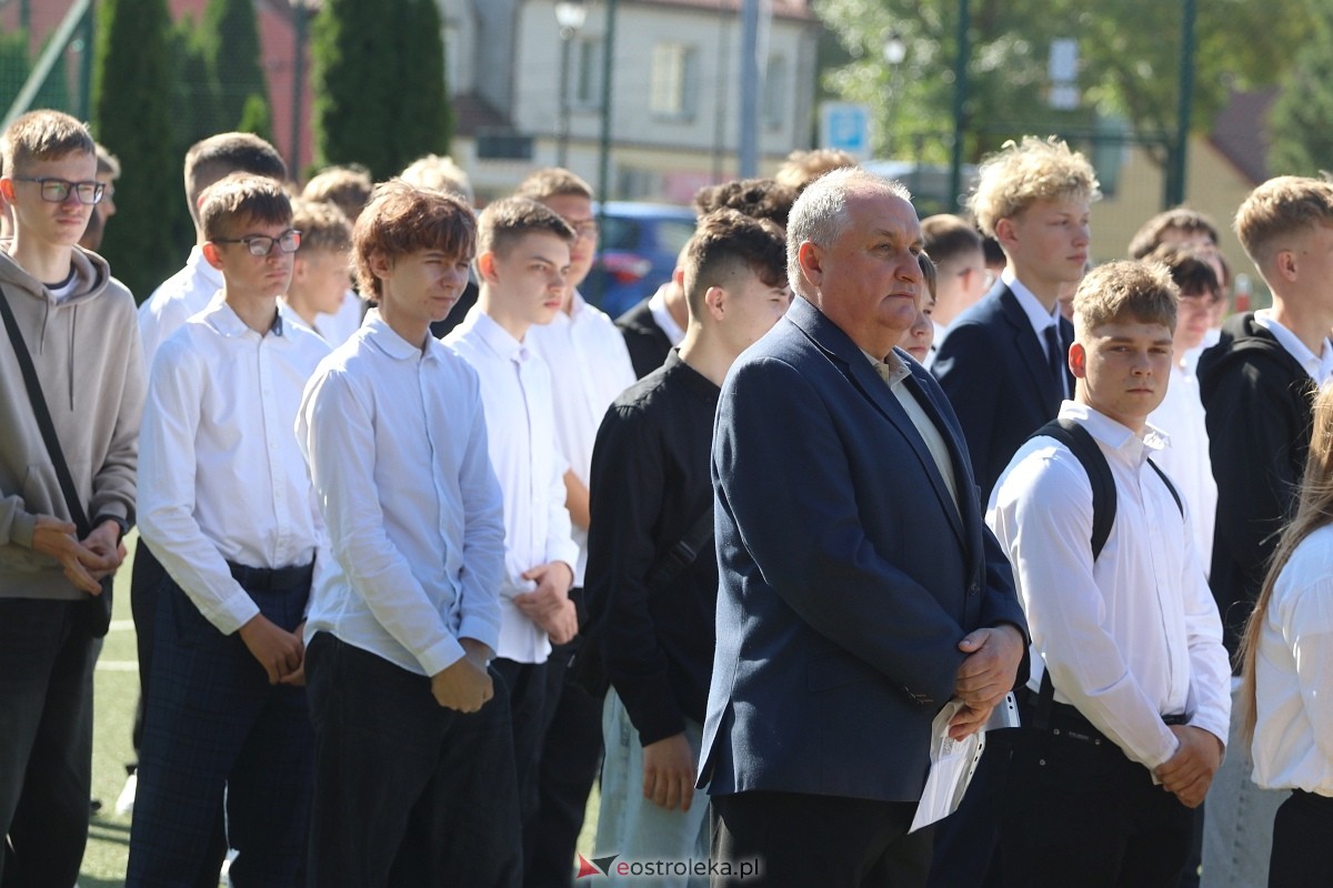 Rozpoczęcie roku szkolnego 2026/27 w ZSZ 1 w Ostrołęce [1.09.2026] - zdjęcie #18 - eOstroleka.pl