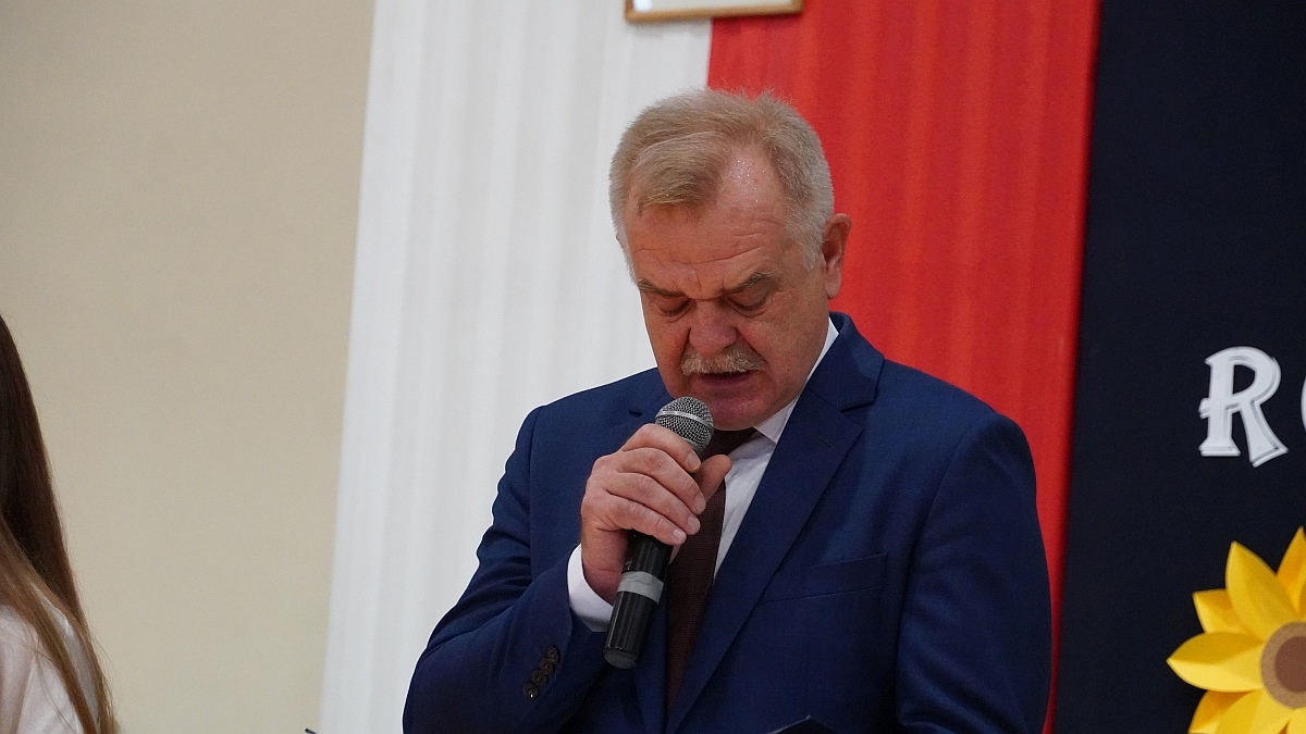 Rozpoczęcie roku szkolnego 2026/27 w Szkole Podstawowej nr 5 im. Zofii Niedziałkowskiej w Ostrołęce [01.09.2026] - zdjęcie #44 - eOstroleka.pl