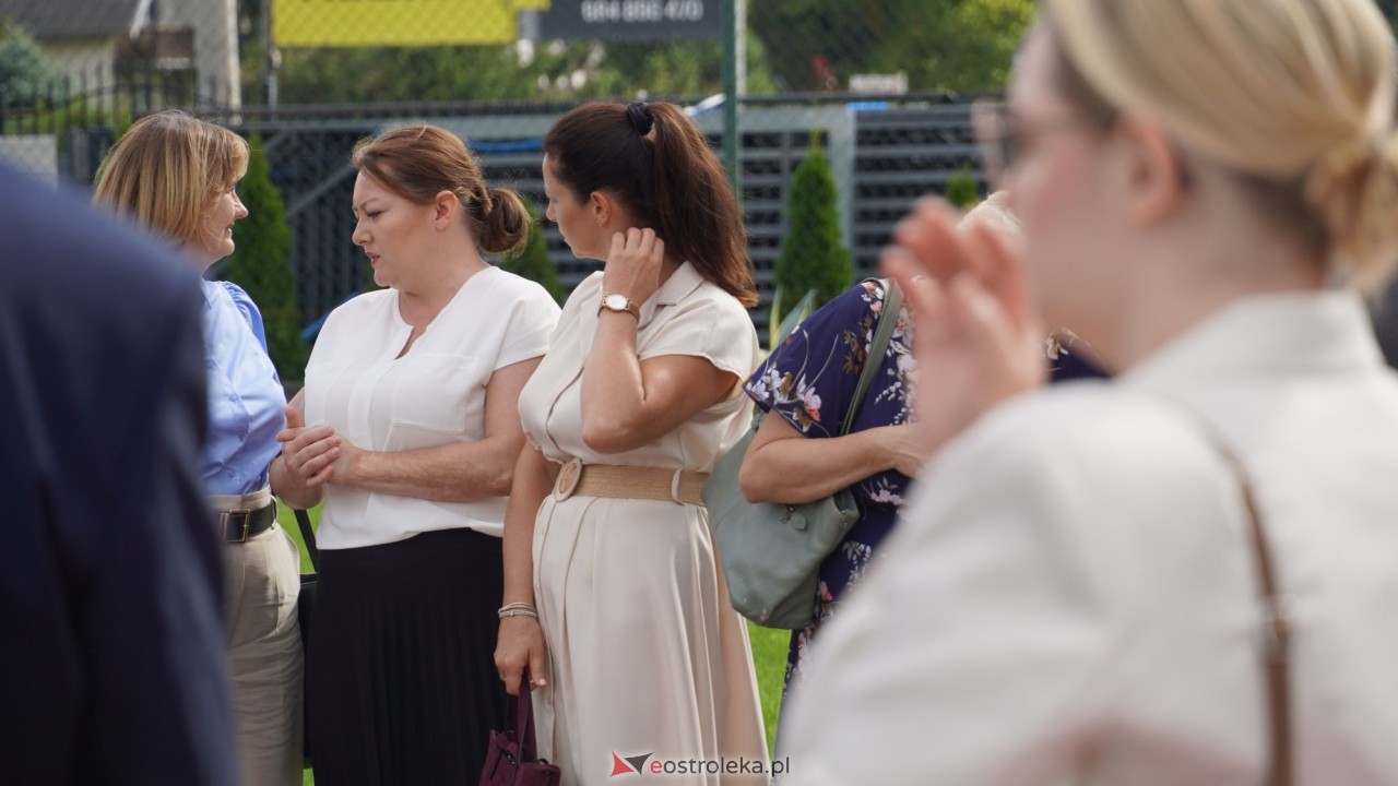 Uroczyste otwarcie sali gimnastycznej w Szkole Podstawowej w Antoniach [01.09.2026] - zdjęcie #82 - eOstroleka.pl