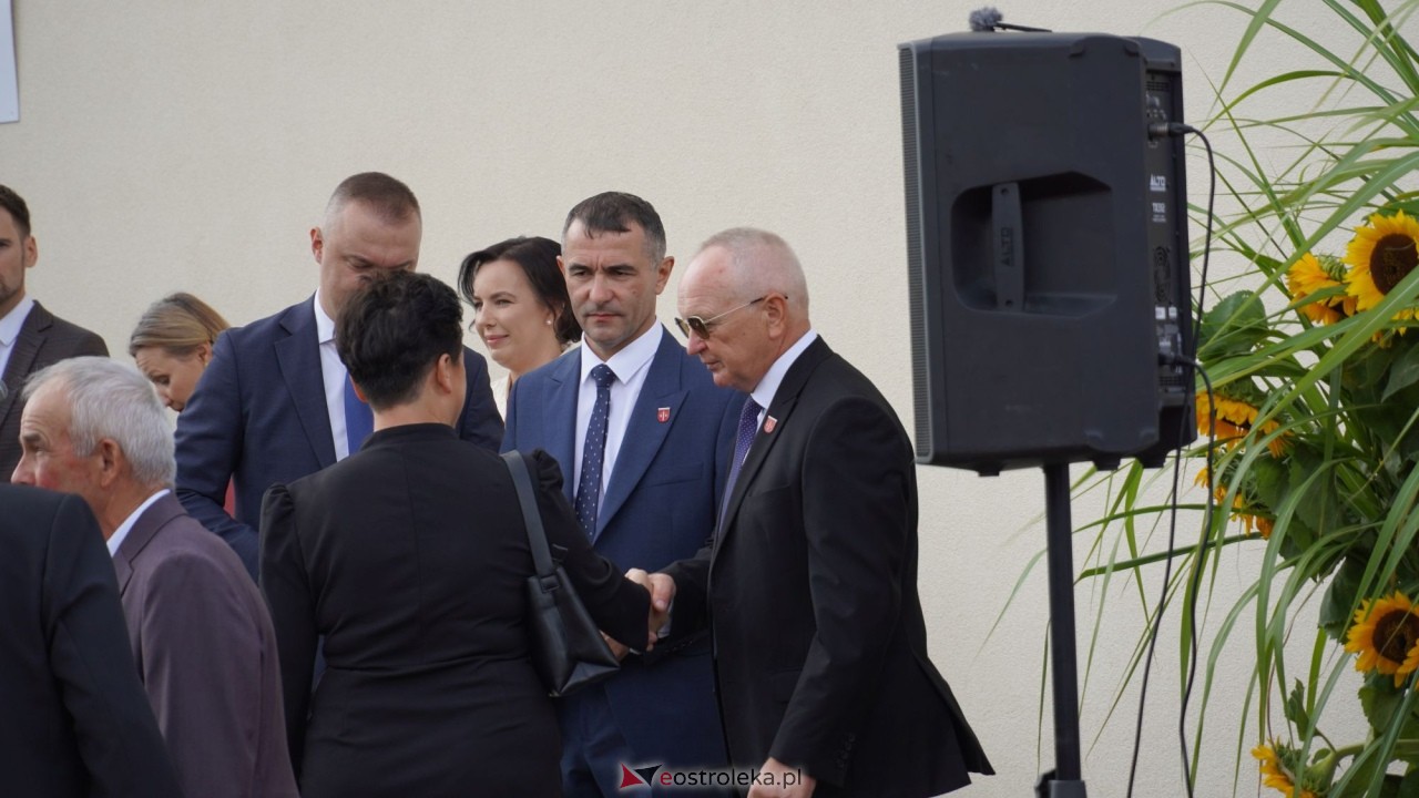 Uroczyste otwarcie sali gimnastycznej w Szkole Podstawowej w Antoniach [01.09.2026] - zdjęcie #71 - eOstroleka.pl