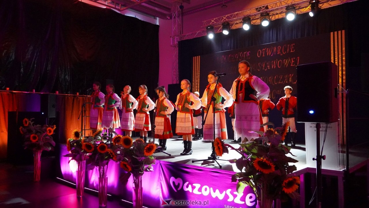 Uroczyste otwarcie sali gimnastycznej w Szkole Podstawowej w Antoniach [01.09.2026] - zdjęcie #22 - eOstroleka.pl