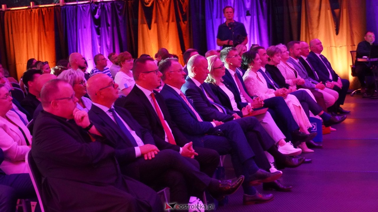 Uroczyste otwarcie sali gimnastycznej w Szkole Podstawowej w Antoniach [01.09.2026] - zdjęcie #4 - eOstroleka.pl