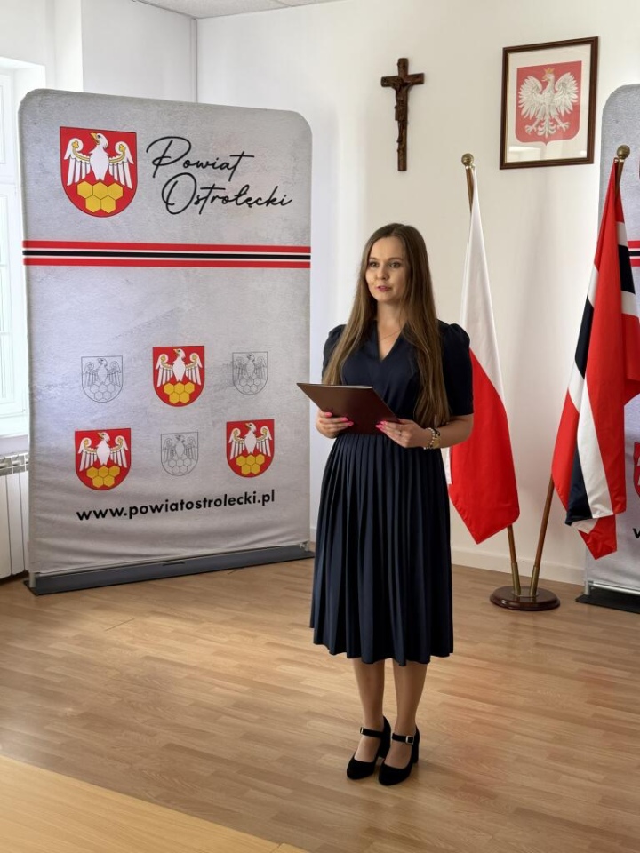Awans zawodowy nauczycieli z powiatu ostrołęckiego [02.09.2026] - zdjęcie #1 - eOstroleka.pl