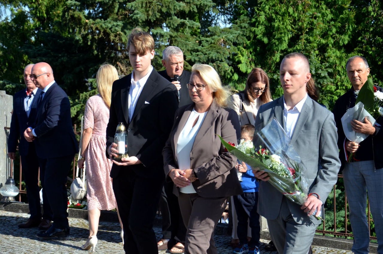 Rozpoczęcie roku szkolnego 2026/27 w Kadzidle [01.09.2026] - zdjęcie #59 - eOstroleka.pl