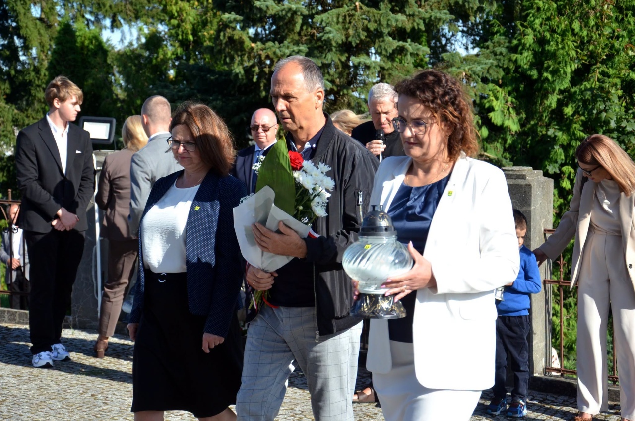 Rozpoczęcie roku szkolnego 2026/27 w Kadzidle [01.09.2026] - zdjęcie #36 - eOstroleka.pl