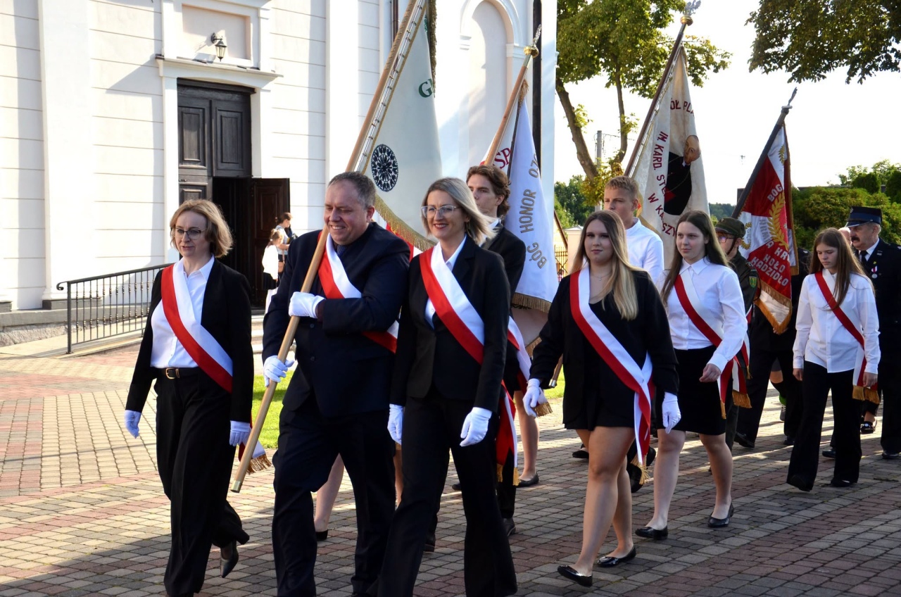Rozpoczęcie roku szkolnego 2026/27 w Kadzidle [01.09.2026] - zdjęcie #34 - eOstroleka.pl