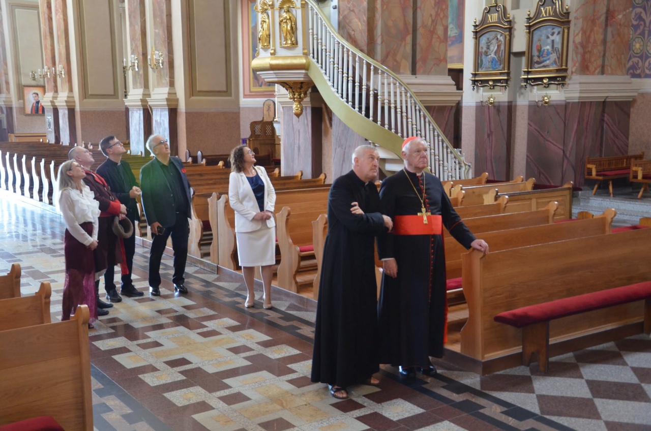 Kardynał Müller w gminie Kadzidło. Co sprowadziło go na Kurpie? [02.09.2026] - zdjęcie #16 - eOstroleka.pl