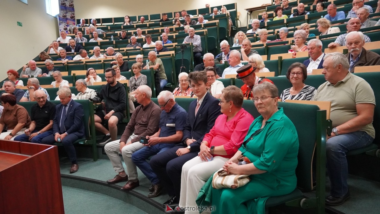 Spotkanie z posłem PiS Marcinem Grabowskim [03.09.2026] - zdjęcie #26 - eOstroleka.pl