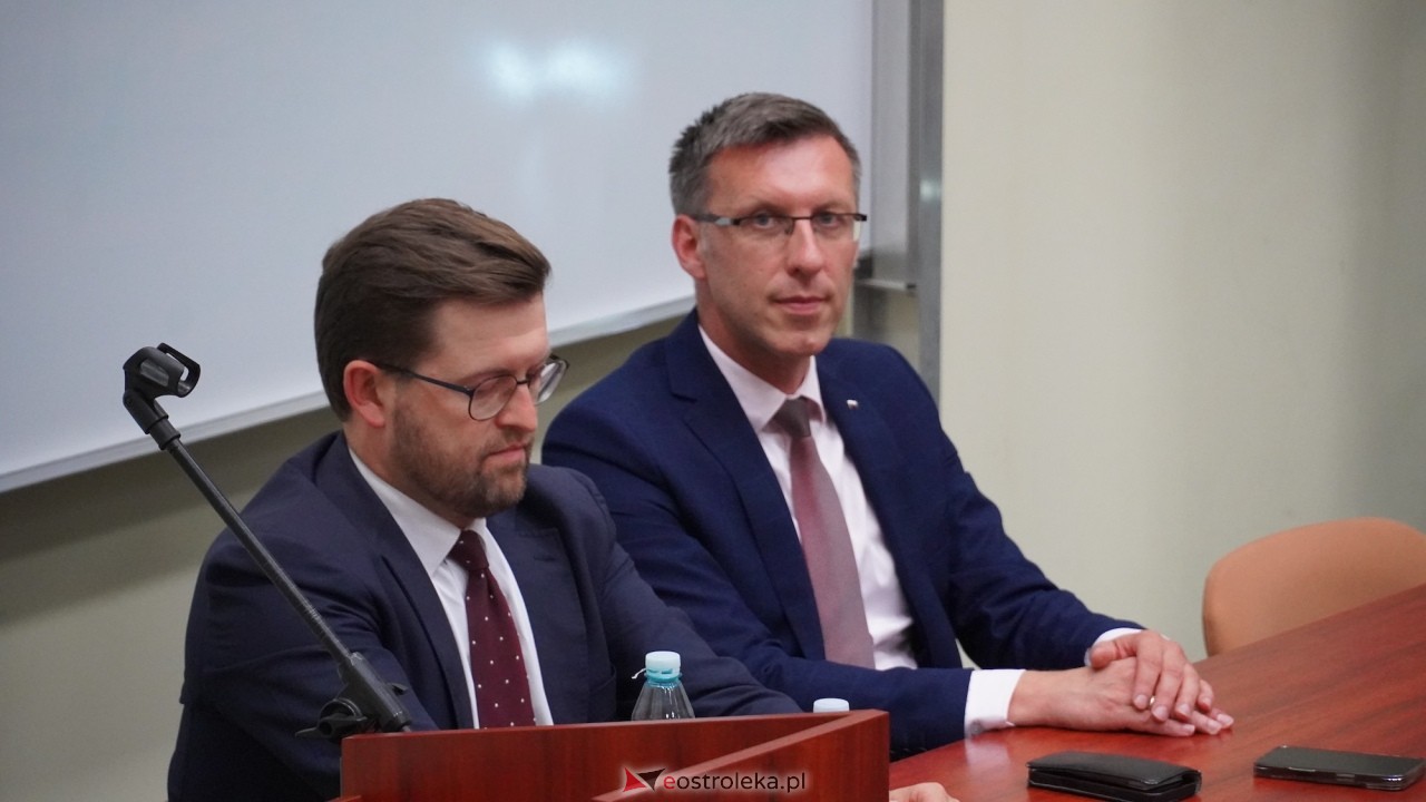 Spotkanie z posłem PiS Marcinem Grabowskim [03.09.2026] - zdjęcie #2 - eOstroleka.pl
