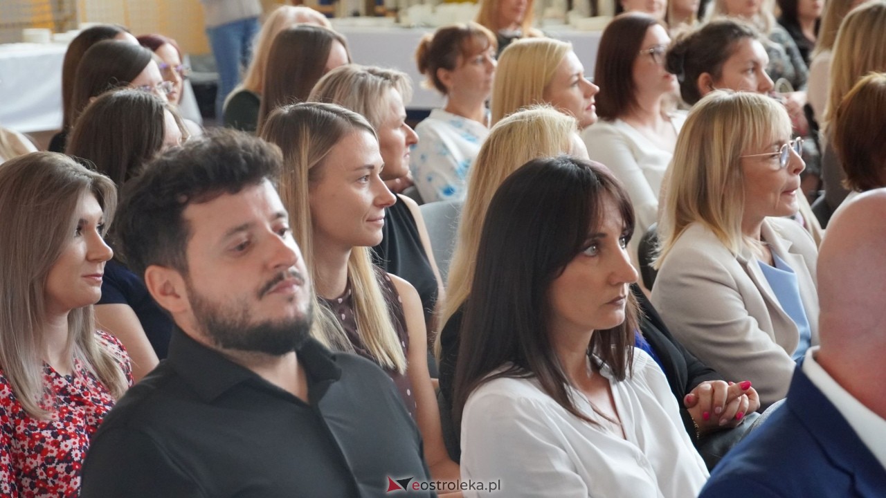 Wręcznie aktów nadania stopnia awansu zawodowego nauczyciela dyplomowanego [04.09.2026] - zdjęcie #224 - eOstroleka.pl
