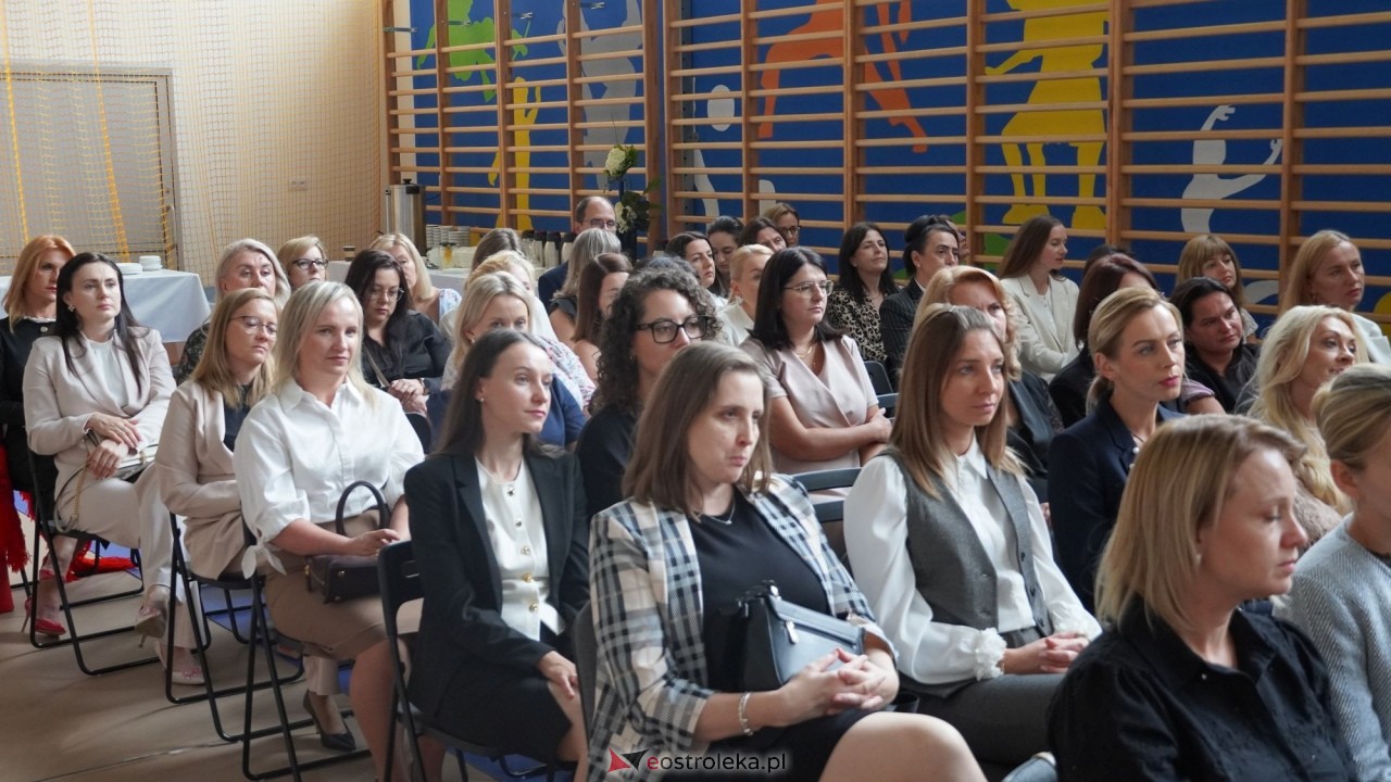 Wręcznie aktów nadania stopnia awansu zawodowego nauczyciela dyplomowanego [04.09.2026] - zdjęcie #207 - eOstroleka.pl