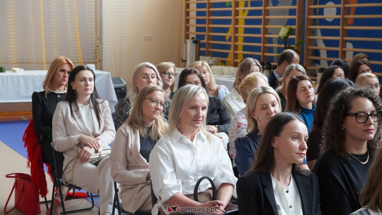 Wręcznie aktów nadania stopnia awansu zawodowego nauczyciela dyplomowanego [04.09.2026] - zdjęcie #205 - eOstroleka.pl
