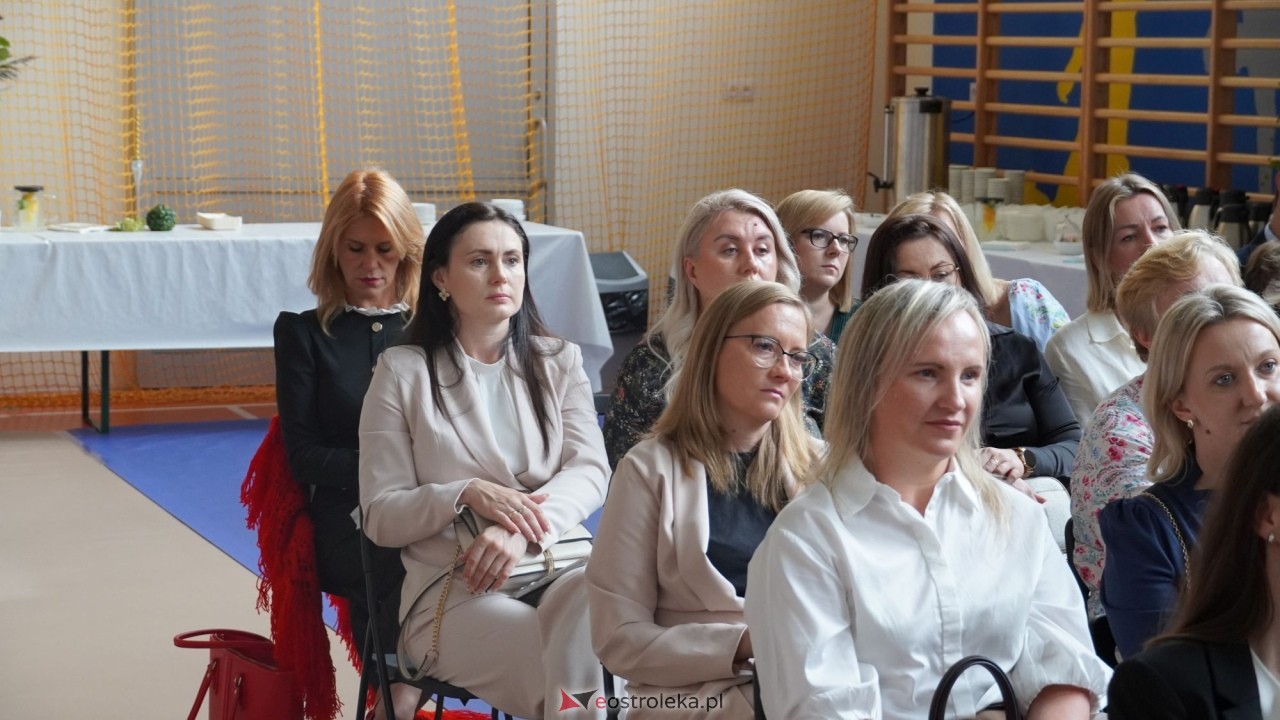 Wręcznie aktów nadania stopnia awansu zawodowego nauczyciela dyplomowanego [04.09.2026] - zdjęcie #203 - eOstroleka.pl