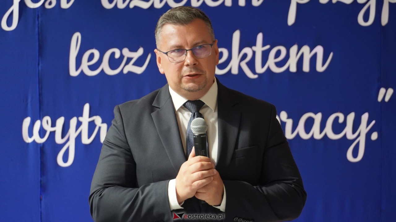 Wręcznie aktów nadania stopnia awansu zawodowego nauczyciela dyplomowanego [04.09.2026] - zdjęcie #179 - eOstroleka.pl