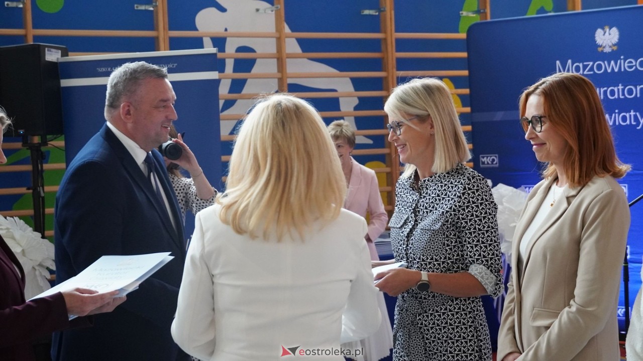 Wręcznie aktów nadania stopnia awansu zawodowego nauczyciela dyplomowanego [04.09.2026] - zdjęcie #155 - eOstroleka.pl