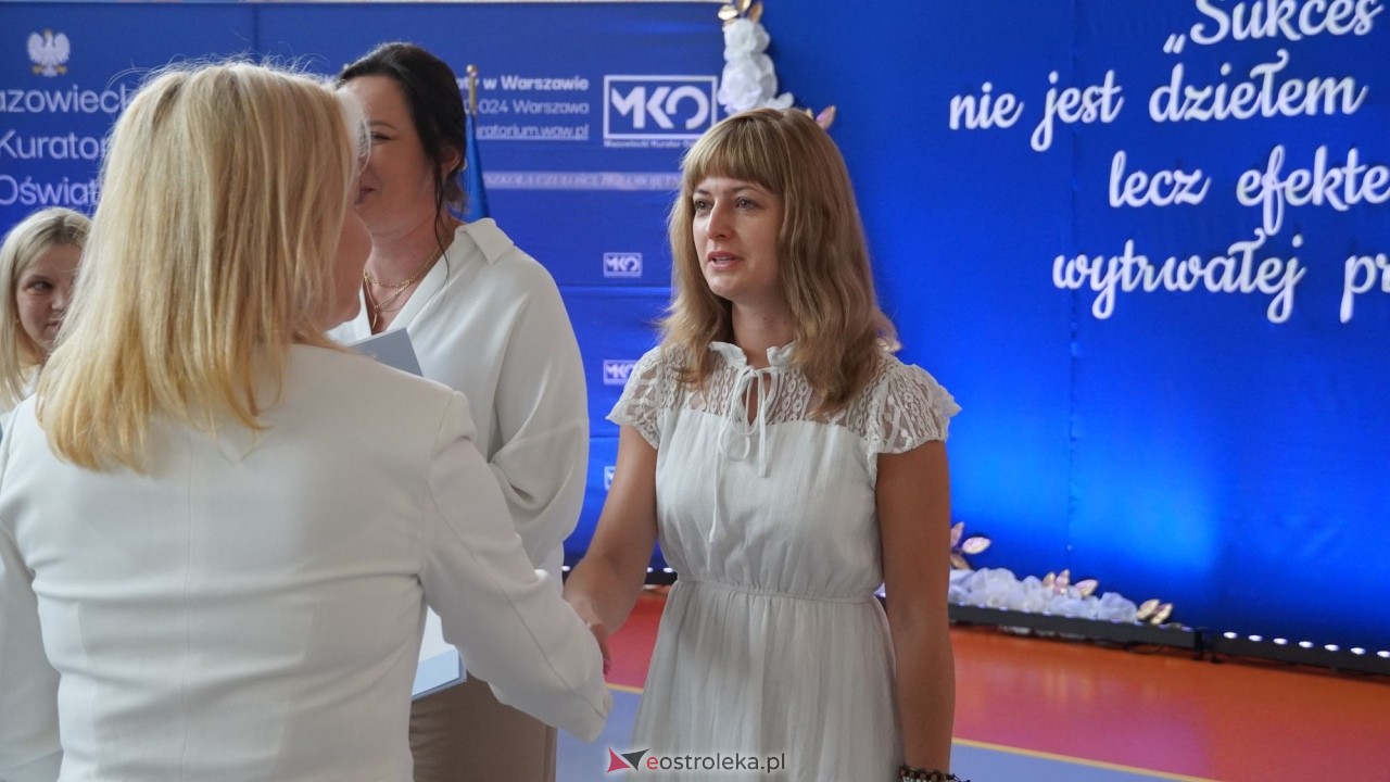 Wręcznie aktów nadania stopnia awansu zawodowego nauczyciela dyplomowanego [04.09.2026] - zdjęcie #147 - eOstroleka.pl