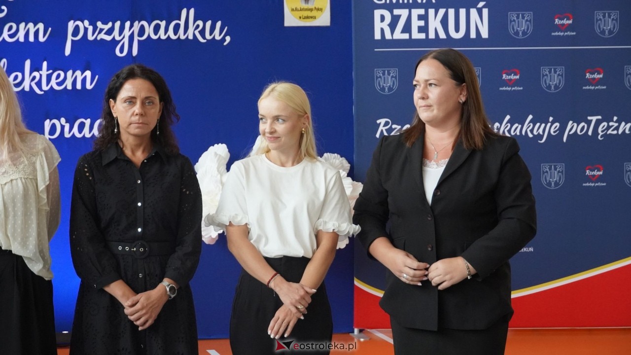 Wręcznie aktów nadania stopnia awansu zawodowego nauczyciela dyplomowanego [04.09.2026] - zdjęcie #99 - eOstroleka.pl