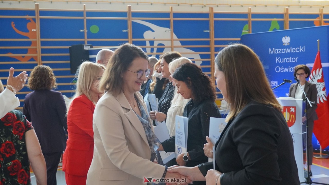 Wręcznie aktów nadania stopnia awansu zawodowego nauczyciela dyplomowanego [04.09.2026] - zdjęcie #83 - eOstroleka.pl