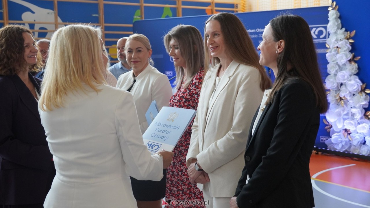 Wręcznie aktów nadania stopnia awansu zawodowego nauczyciela dyplomowanego [04.09.2026] - zdjęcie #51 - eOstroleka.pl