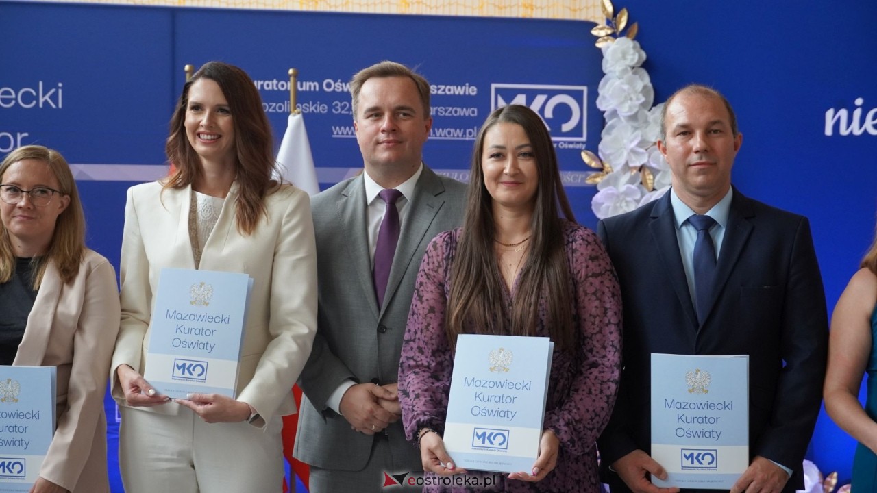 Wręcznie aktów nadania stopnia awansu zawodowego nauczyciela dyplomowanego [04.09.2026] - zdjęcie #46 - eOstroleka.pl