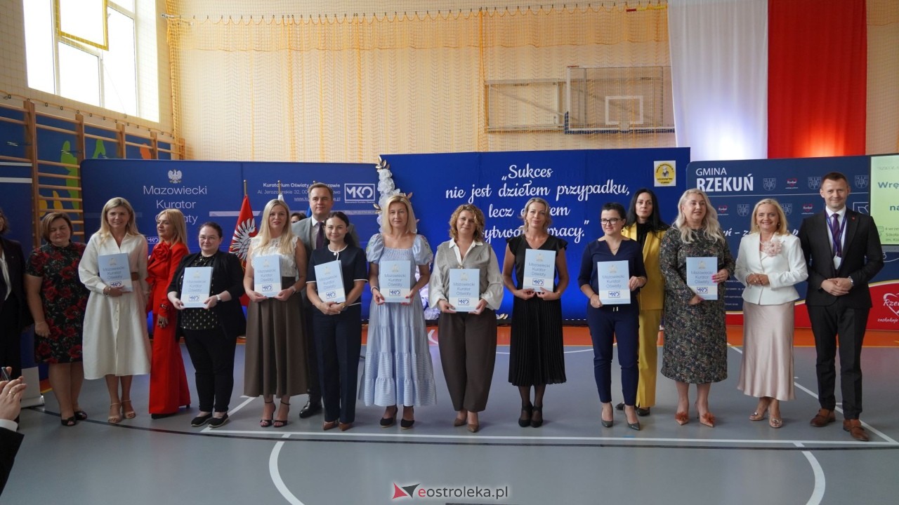 Wręcznie aktów nadania stopnia awansu zawodowego nauczyciela dyplomowanego [04.09.2026] - zdjęcie #26 - eOstroleka.pl