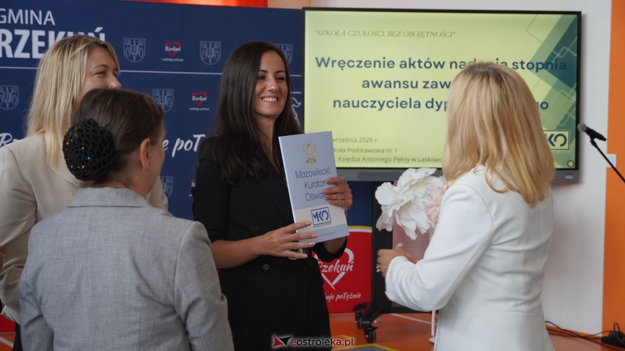 Wręcznie aktów nadania stopnia awansu zawodowego nauczyciela dyplomowanego [04.09.2026] - zdjęcie #9 - eOstroleka.pl