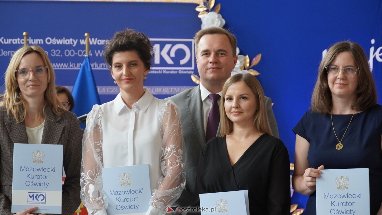 Wręcznie aktów nadania stopnia awansu zawodowego nauczyciela dyplomowanego [04.09.2026] - zdjęcie #7 - eOstroleka.pl