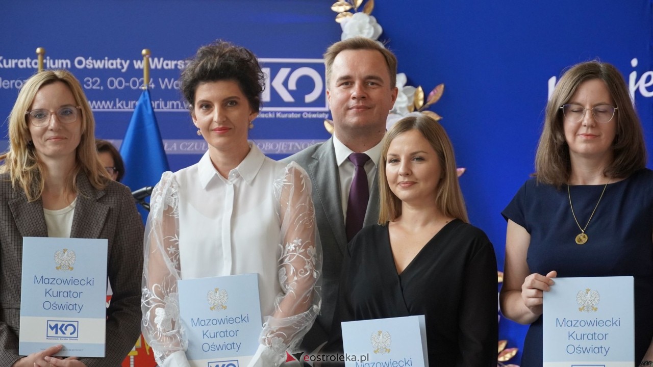 Wręcznie aktów nadania stopnia awansu zawodowego nauczyciela dyplomowanego [04.09.2026] - zdjęcie #6 - eOstroleka.pl