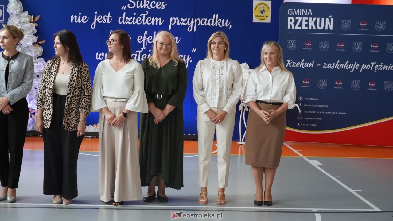 Wręcznie aktów nadania stopnia awansu zawodowego nauczyciela dyplomowanego [04.09.2026] - zdjęcie #1 - eOstroleka.pl