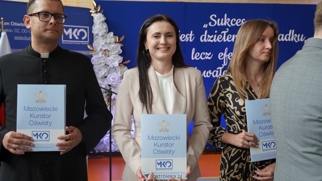 Wręcznie aktów nadania stopnia awansu zawodowego nauczyciela dyplomowanego [04.09.2026] - zdjęcie #216 - eOstroleka.pl