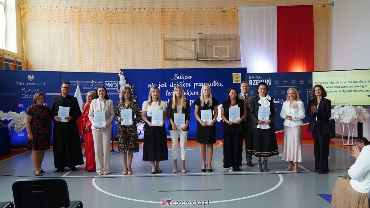 Wręcznie aktów nadania stopnia awansu zawodowego nauczyciela dyplomowanego [04.09.2026] - zdjęcie #206 - eOstroleka.pl