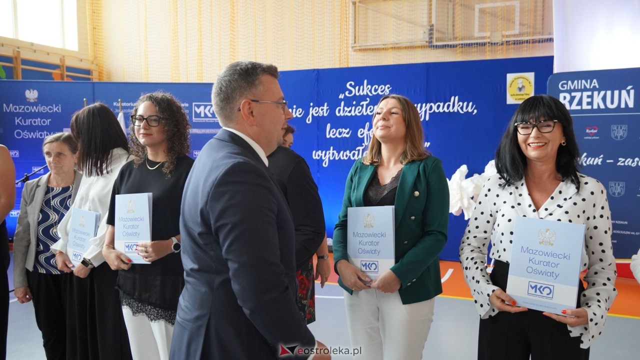 Wręcznie aktów nadania stopnia awansu zawodowego nauczyciela dyplomowanego [04.09.2026] - zdjęcie #178 - eOstroleka.pl